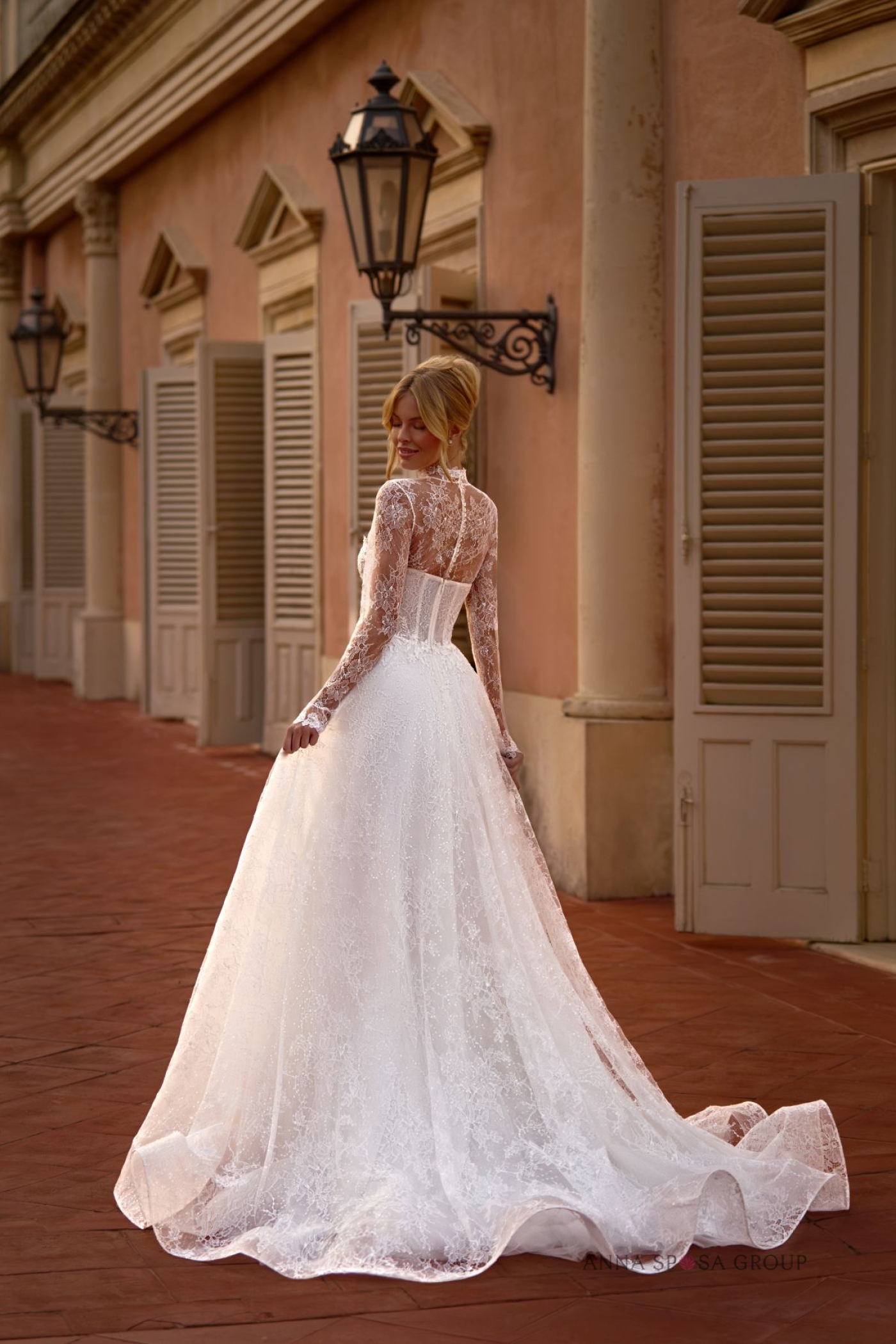 Saját ruhám - Lazurina